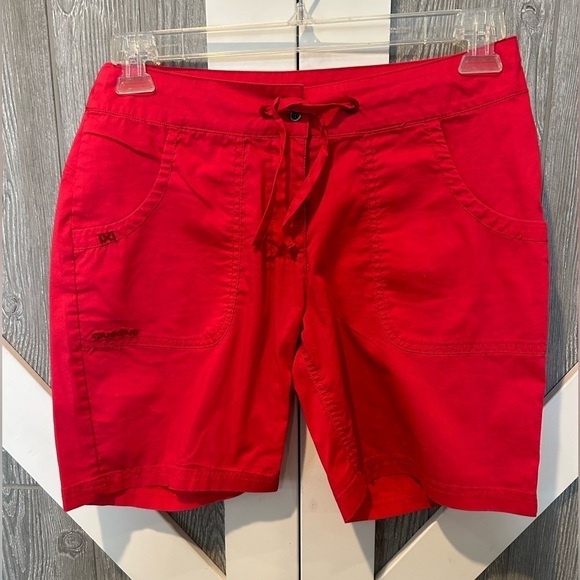 B056. Quechua Sz Xs pink shorts. - Picture 1 of 3